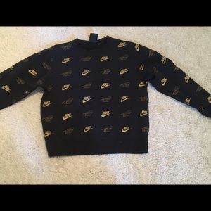 Nike sweatshirt